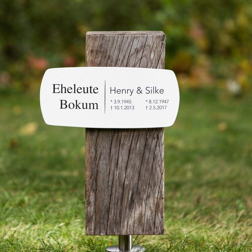 Paar-Grabstele SB24.EE32 aus vergrautem Holz