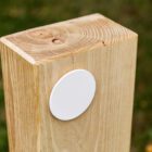 Grabstele SB24.KR10 aus Holz mit rundem Grabschild zur freien Gestaltung
