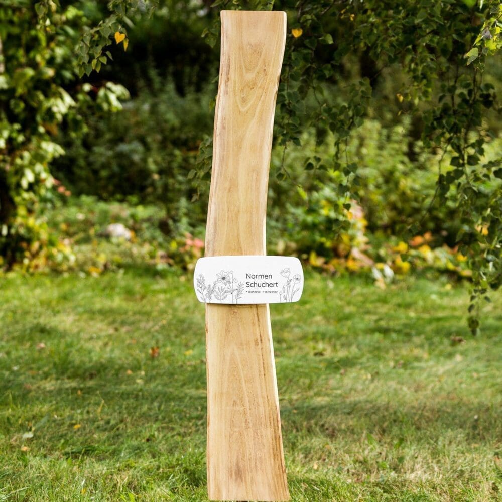 Modernes Holzgrabmal SN25E.EE41 mit bedruckter Grabtafel mit Naturmotiv